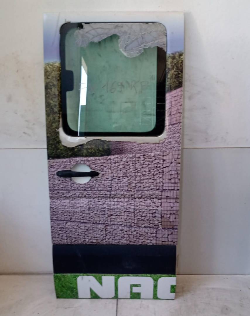 Porta posteriore destra Porta posteriore destra