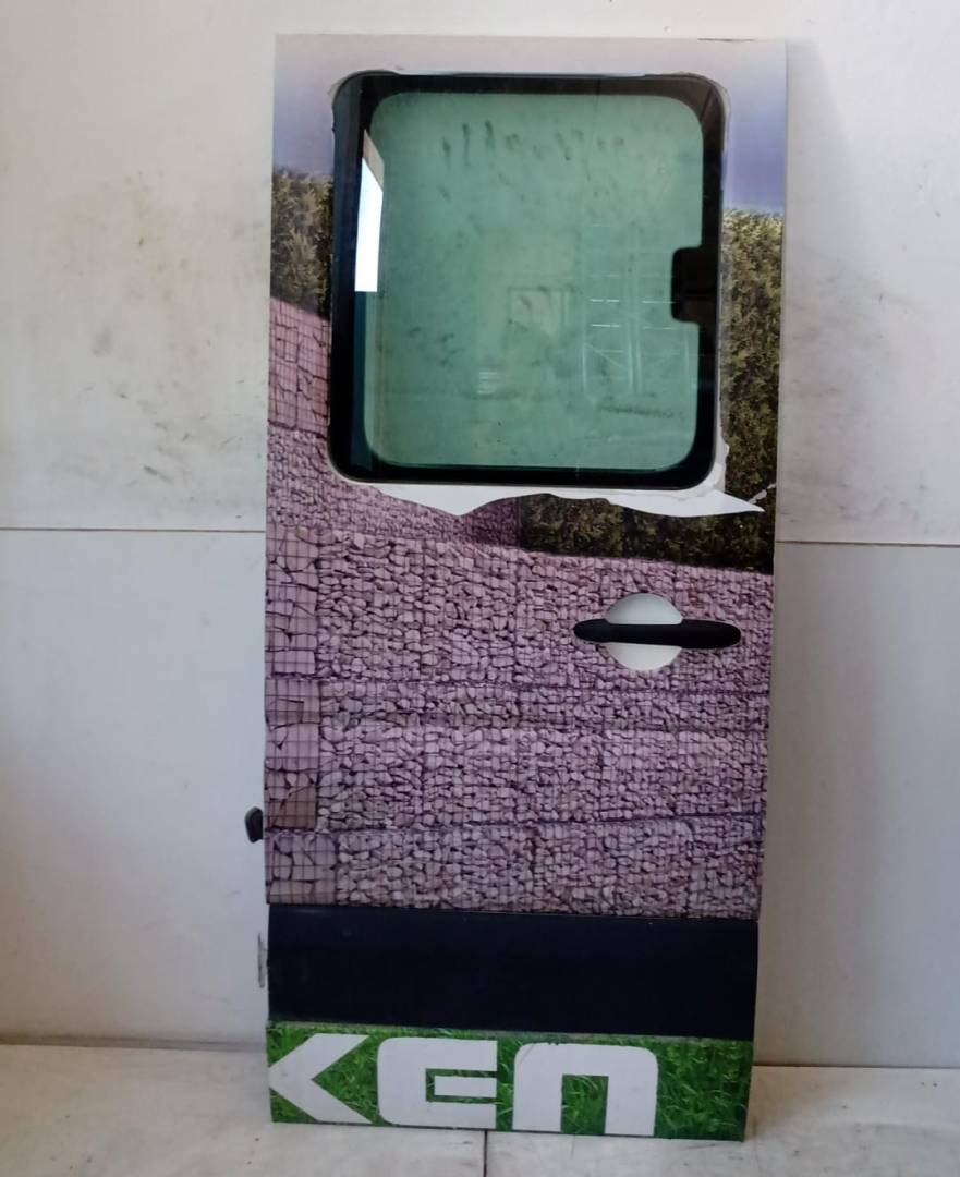 Porta posteriore sinistra Porta posteriore sinistra