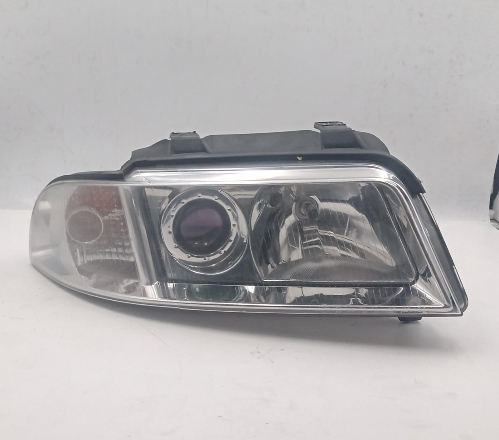 Fanale anteriore destro