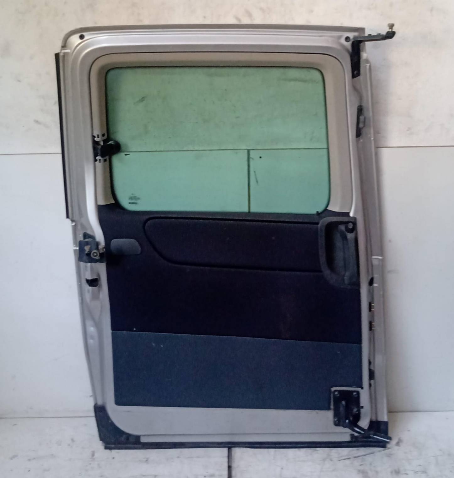 Porta Laterale Scorrevole sx. Porta Laterale Scorrevole sx.