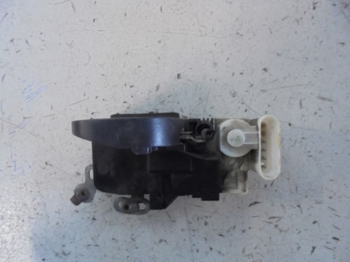 Serratura porta ant.  dx. 