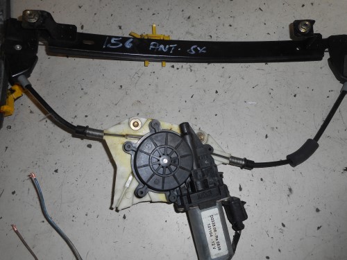 Alzacristallo elettr. porta ant. con motorino  sx.