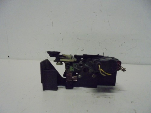 Serratura chiusura c.zta porta post. sx. Serratura chiusura c.zta porta post. sx.