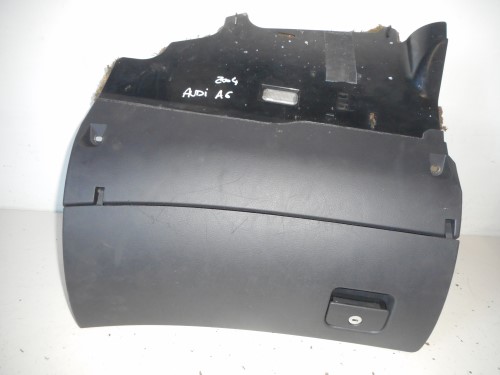 Cassetto portaoggetti inf. plancia 