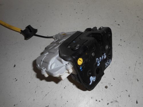 Serratura porta post.  sx.