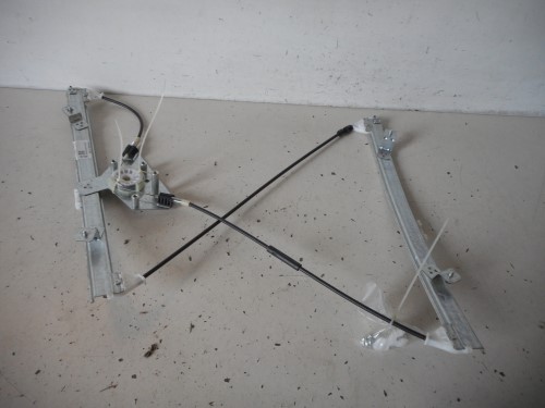 Alzacristallo elettr. porta ant. sx.