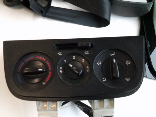 Blocco comando climatizzazione Blocco comando climatizzazione