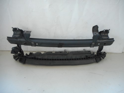 Traversa paraurti ant. 