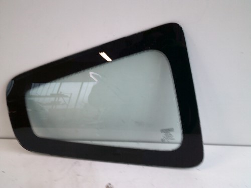 Fisso parafango post.  dx. 