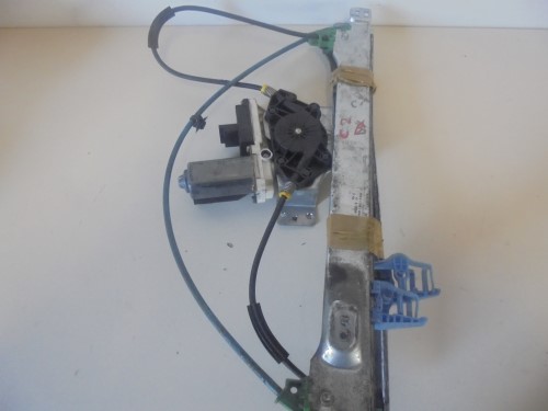 Alzacristallo elettr. porta ant.  dx. 