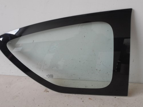 Fisso parafango post.  dx. 