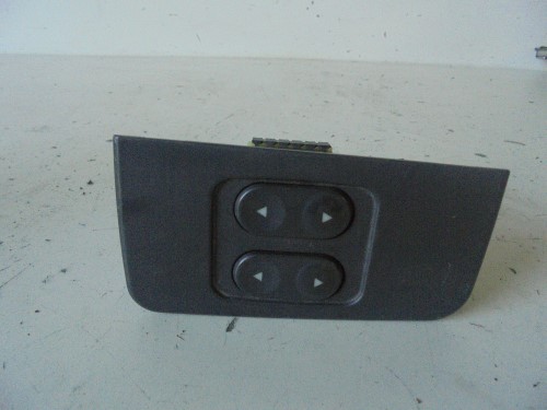 Interruttore alzacristalli porta ant sx.