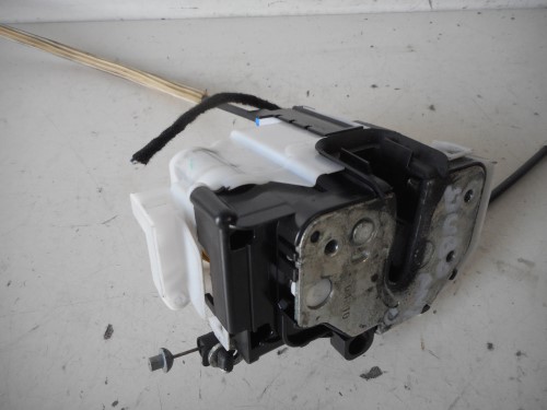 Serratura porta ant.  dx. 