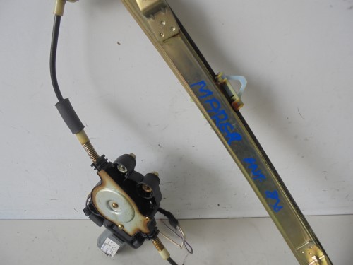 Alzacristallo elettr. porta ant. con motorino dx. Alzacristallo elettr. porta ant. con motorino dx.