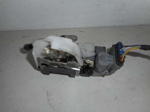 Serratura porta ant.  sx.