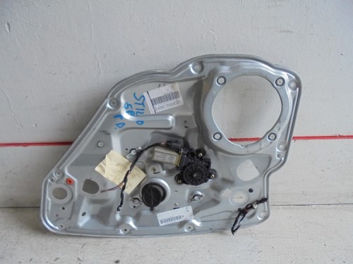 Alzacristallo elettr. porta post.  dx. 