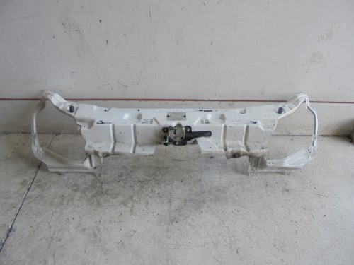 Traversa paraurti ant. 