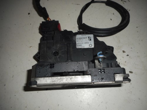 Serratura porta ant.  dx. 