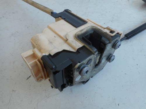 Serratura porta ant.  dx. 