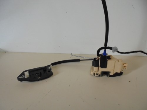 Serratura porta ant.  sx.