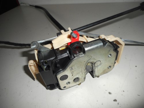 Serratura porta ant.  sx.