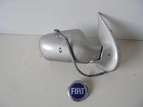 Retrovisore est.  dx. 