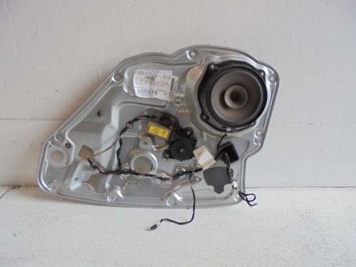 Alzacristallo elettr. porta ant.  dx. 