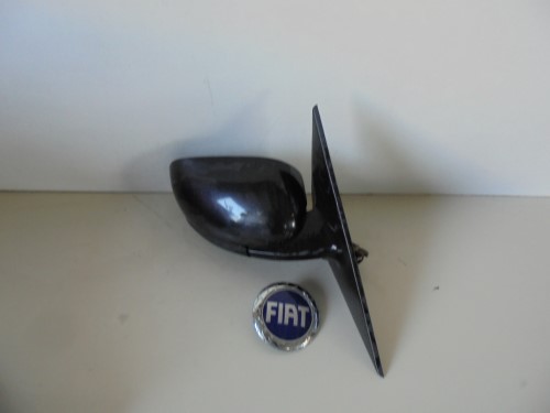 Retrovisore est.  dx. 