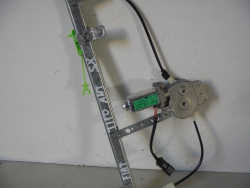 Alzacristallo elettr. porta ant. sx. Alzacristallo elettr. porta ant. sx.