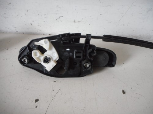 Maniglia porta post. dx. Maniglia porta post. dx.