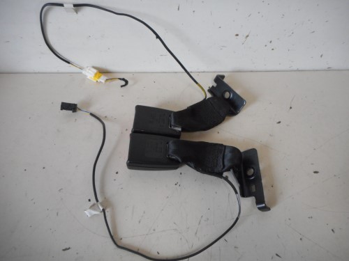 Aggancio cintura di sicurezza ant. dx. 