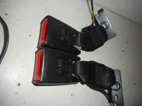 Aggancio cintura di sicurezza ant. dx. 