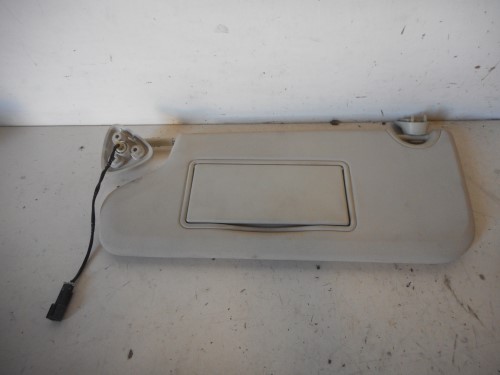 Aletta parasole parabrezza sx.