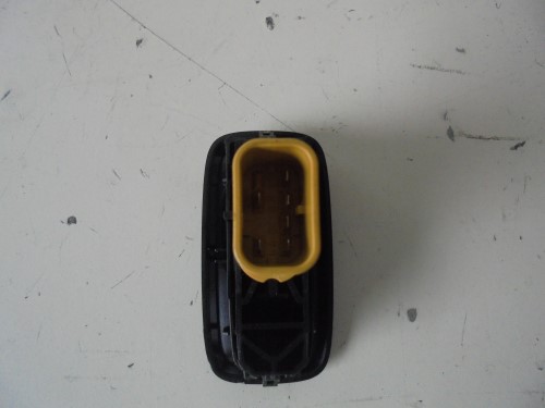 Interruttore alzacristalli porta ant  dx. 