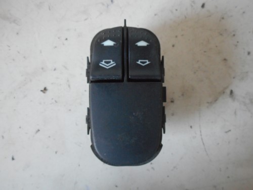 Interruttore alzacristalli porta ant Interruttore alzacristalli porta ant