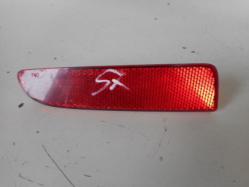 Catarifrangente post.  sx.