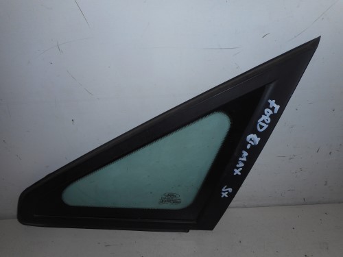 Fisso parafango ant.  sx.