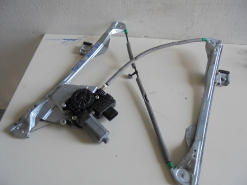 Alzacristallo elettr. porta ant.  dx. 