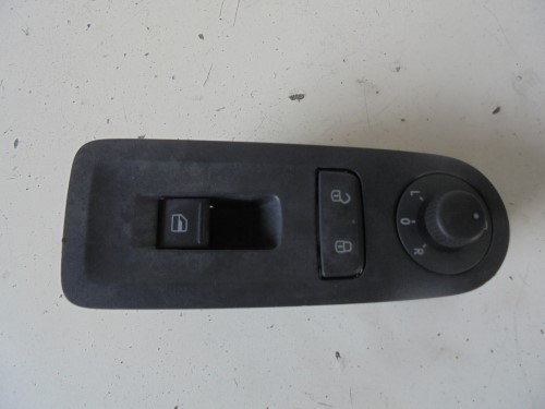 Interruttore alzacristalli porta ant  sx.