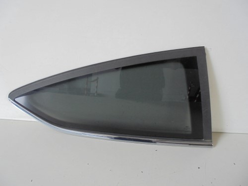 Fisso parafango post.  dx. 