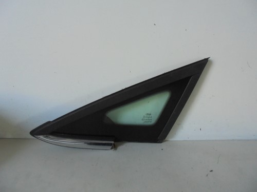 Fisso parafango ant.  sx.