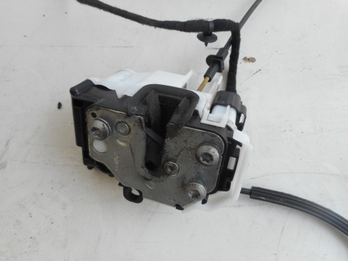 Serratura porta ant.  dx. 