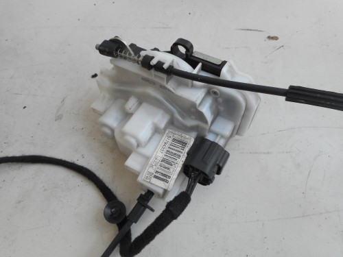 Serratura porta ant.  dx. 