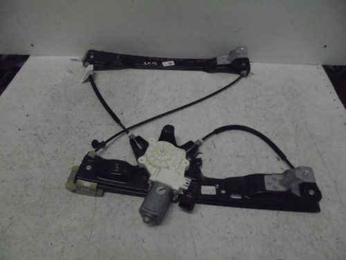 Alzacristallo elettr. porta ant. dx. Alzacristallo elettr. porta ant. dx.