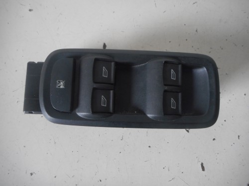 Interruttore alzacristalli porta ant 