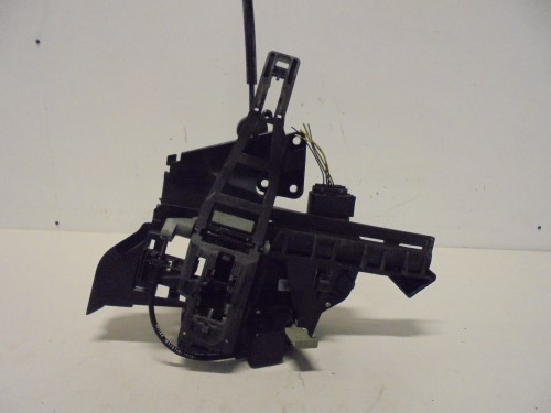 Serratura porta ant.  dx. 