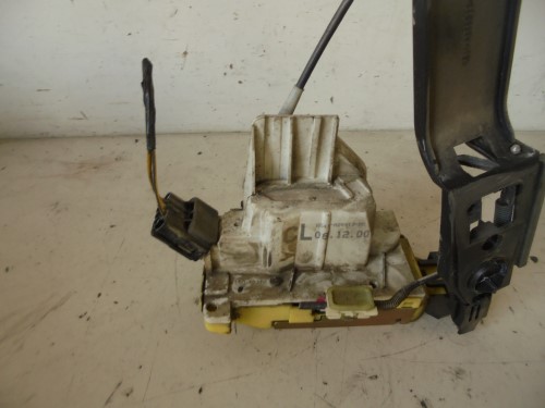 Serratura porta post.  sx.