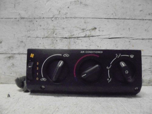 Blocco comando climatizzazione post. Blocco comando climatizzazione post.