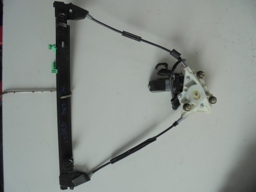 Alzacristallo elettr. porta ant.  dx. 