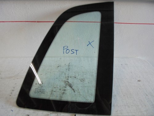 Fisso atermico parafango post.  dx. 